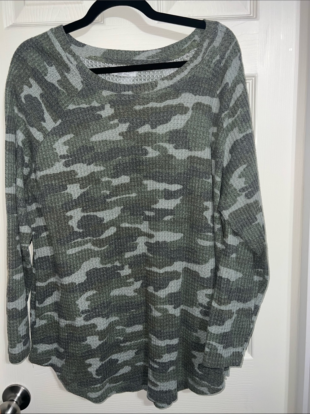 Women's Green Camo Waffle Knit Long-Sleeve Sweater